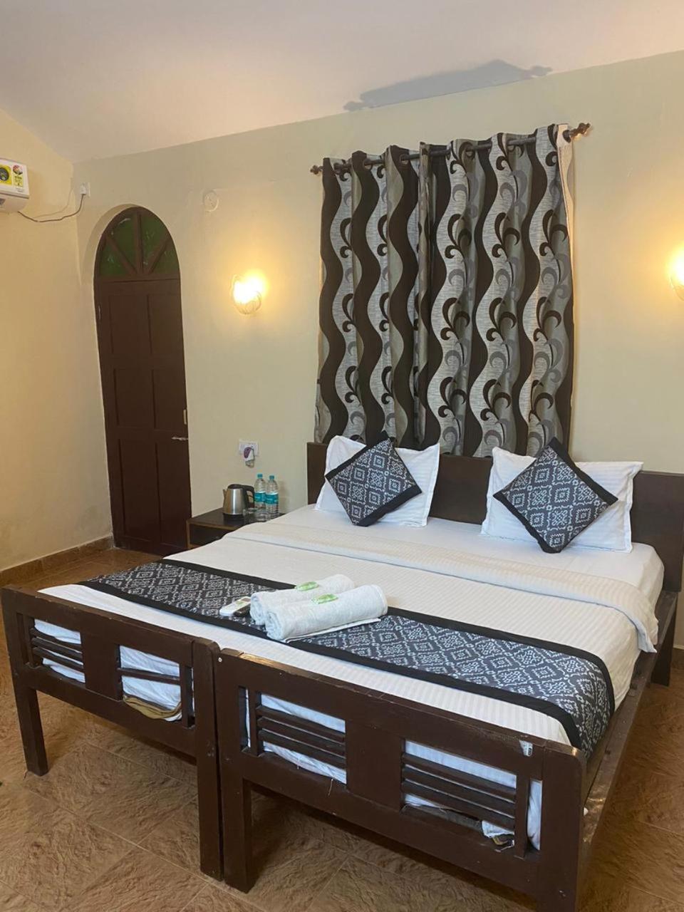 Baga Beach Palms Εξωτερικό φωτογραφία